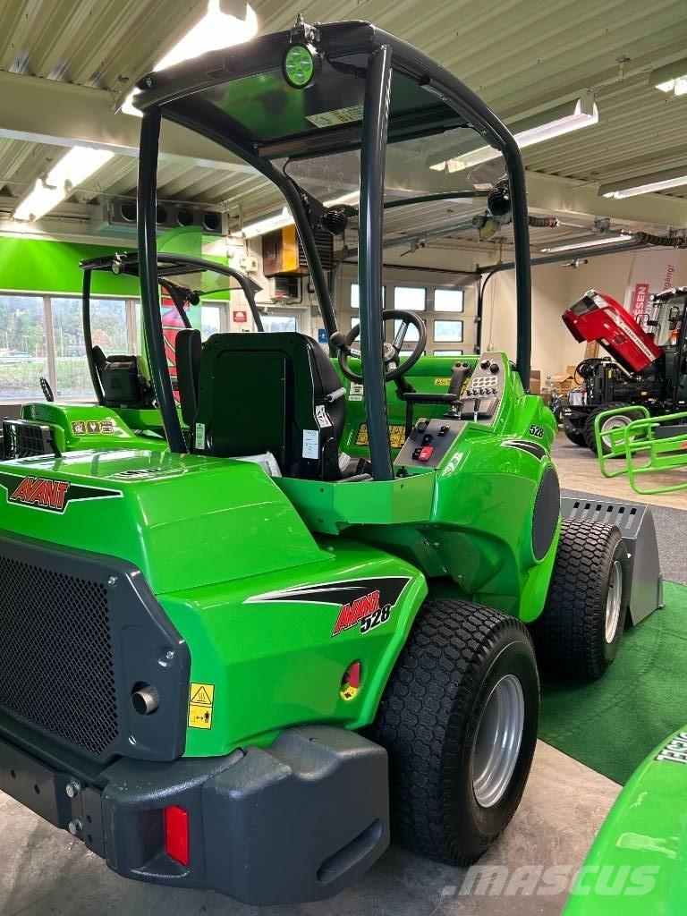 Avant 528 Kompaktlader