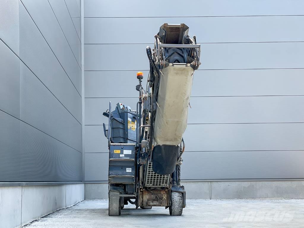 Wirtgen W 50 RI Asphaltfräsen