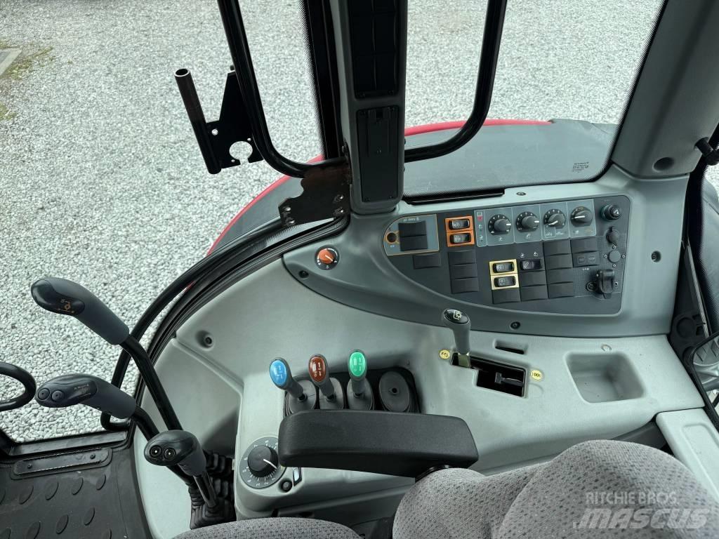 Valtra T 161 Traktoren
