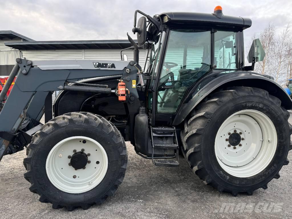 Valtra C 130 Traktoren