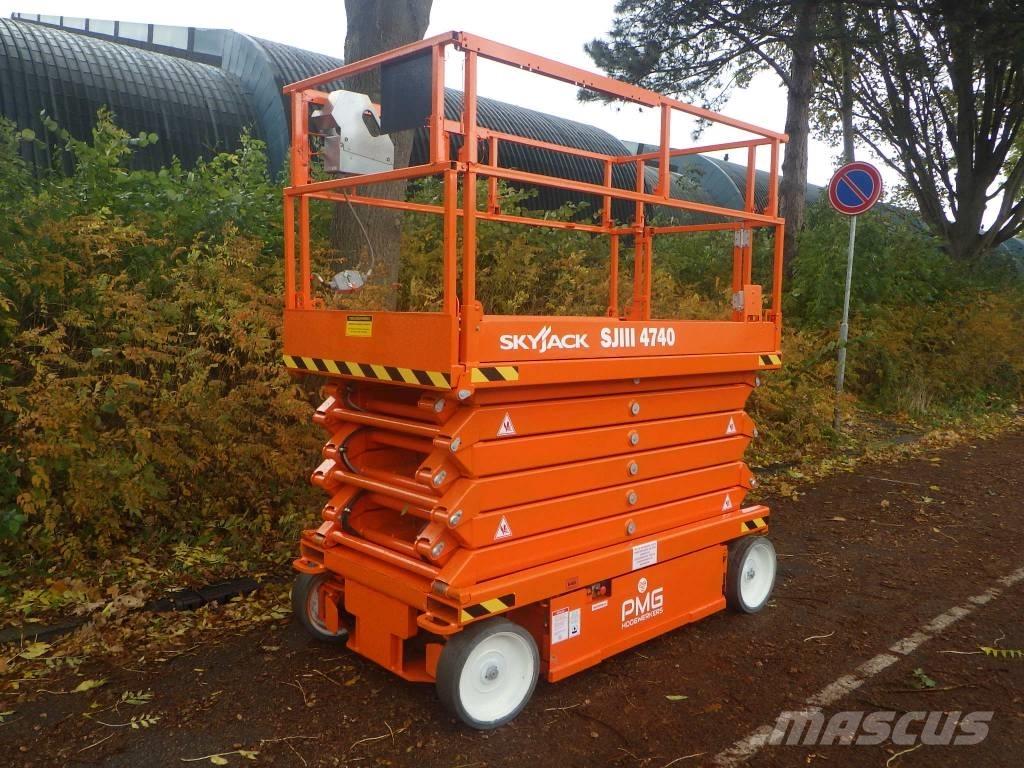 SkyJack SJ4740 Scheren-Arbeitsbühnen