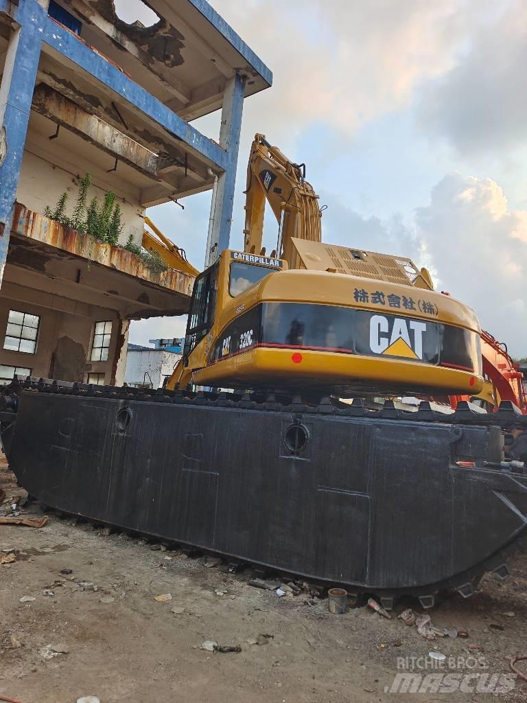 CAT 320 C Amphibienbagger