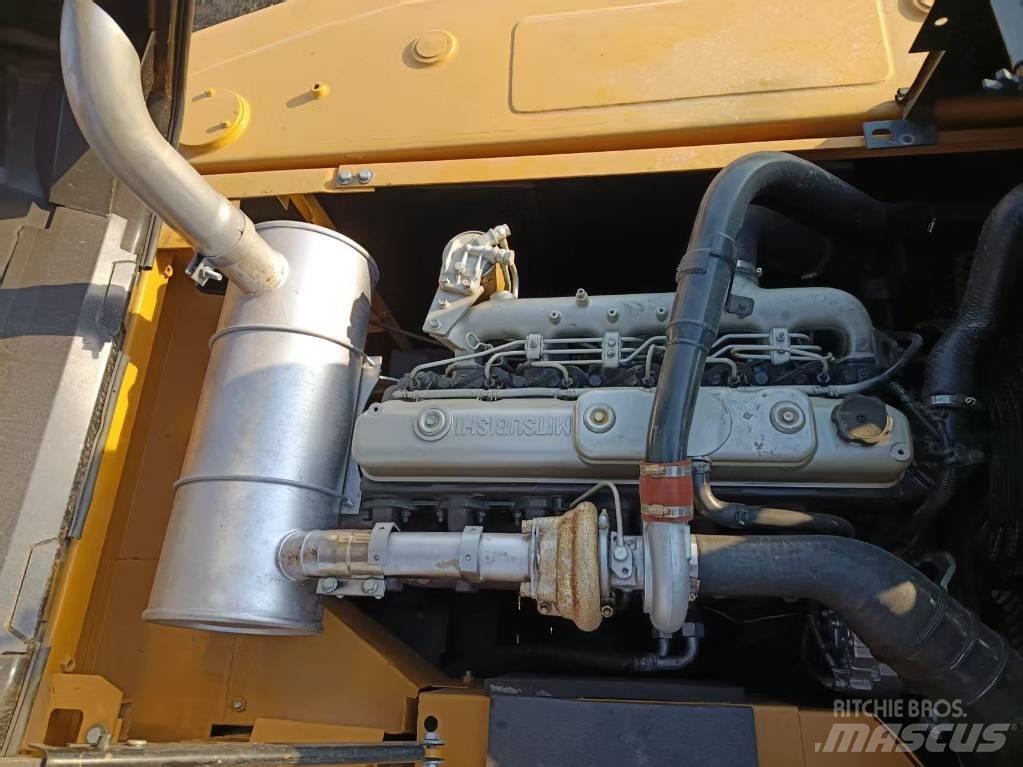 Sany SY215H Raupenbagger