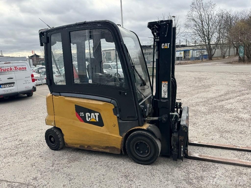 CAT EP25N Elektro Stapler
