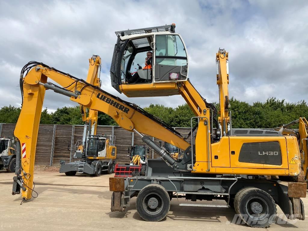 Liebherr LH 30 M# Materialumschlag