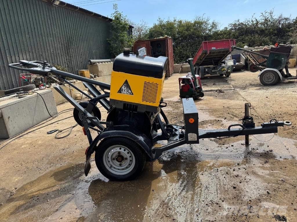 Mecalac MBR71 Walzenzüge