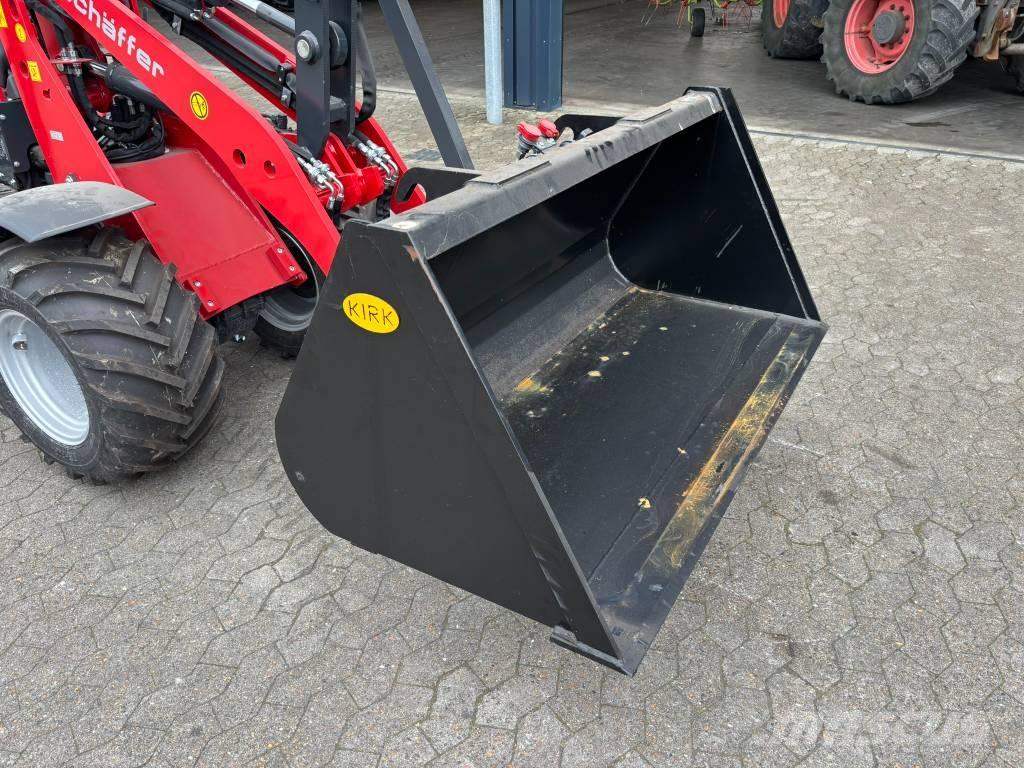 Schäffer 2630 Minilader
