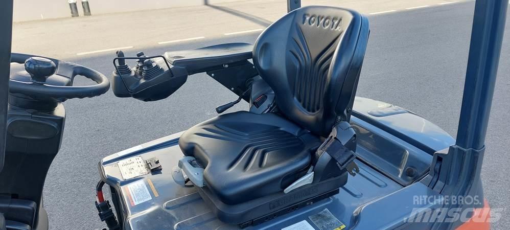 Toyota 8FBMT16 Elektro Stapler