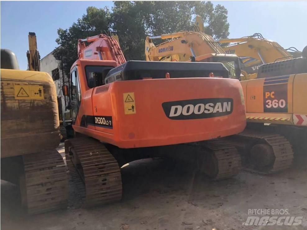 Doosan 225 LC Raupenbagger