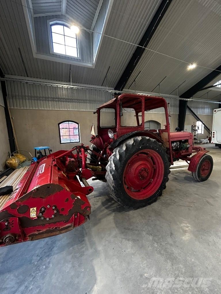 Volvo BM 350 Traktoren