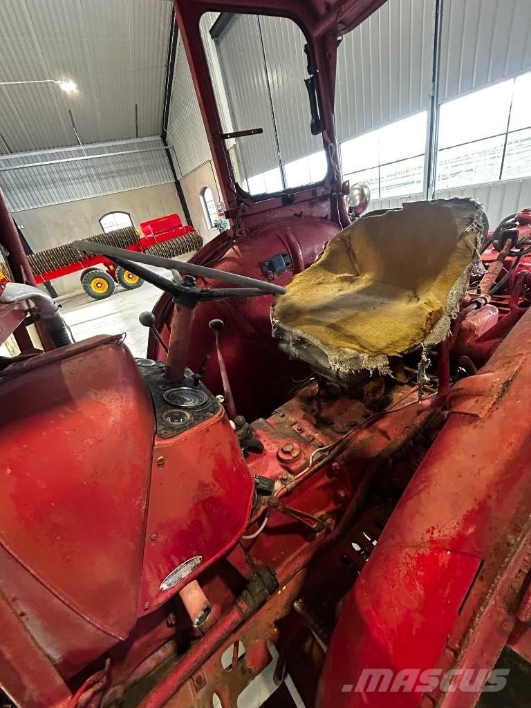 Volvo BM 350 Traktoren