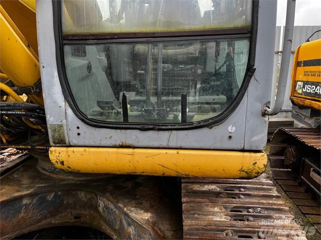 New Holland E 215 Sonstige Baumaschinen
