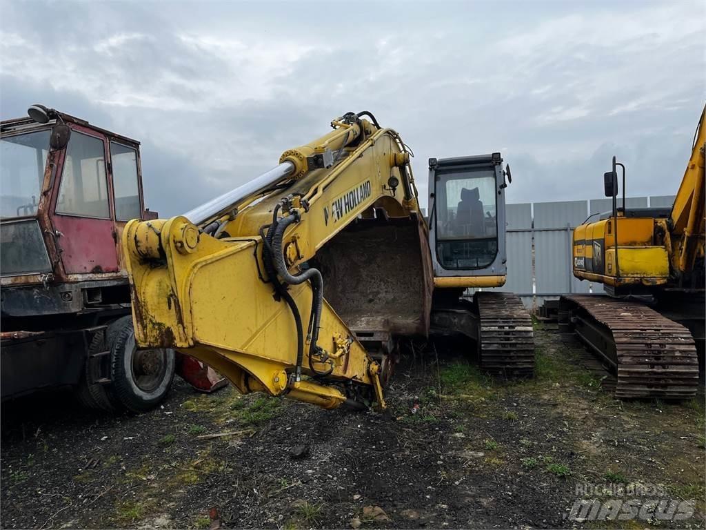 New Holland E 215 Sonstige Baumaschinen