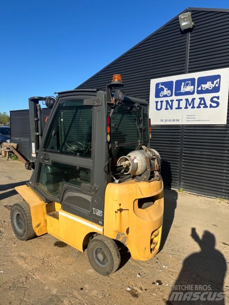 UniCarriers FG15 Gas Stapler