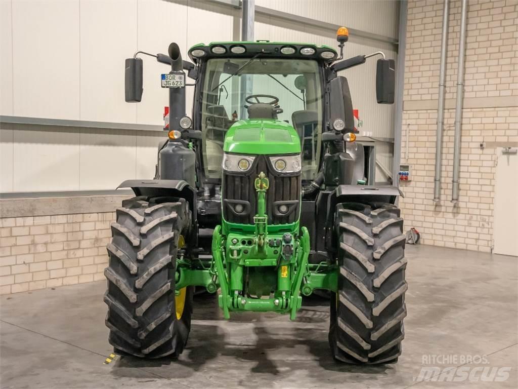 John Deere 6230R Traktoren