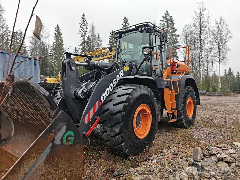 Doosan DL380-7 Radlader