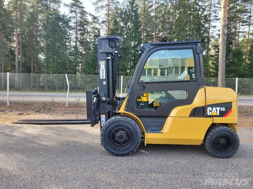CAT DP45NB Diesel Stapler