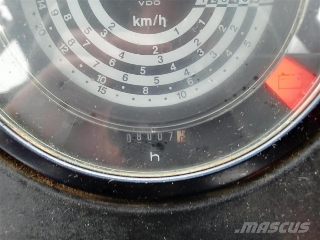 John Deere 1750 Traktoren