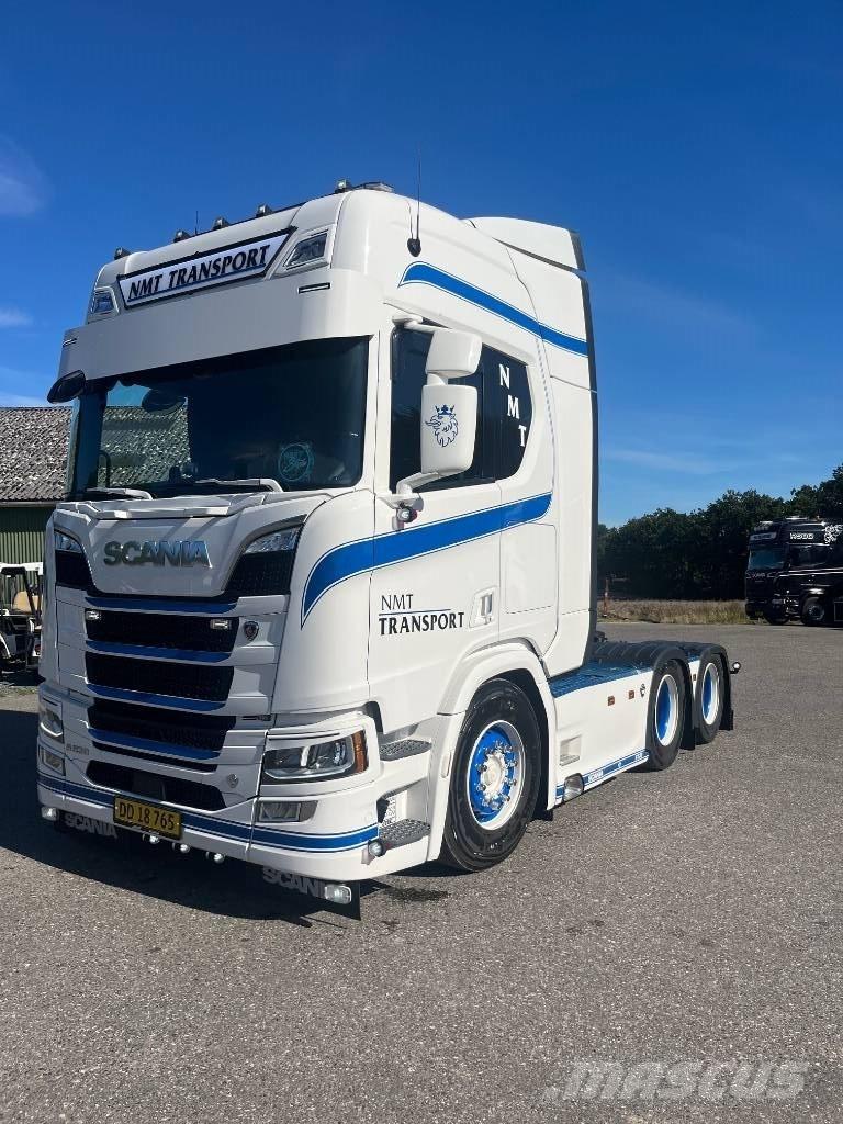 Scania R530 Sattelzugmaschinen