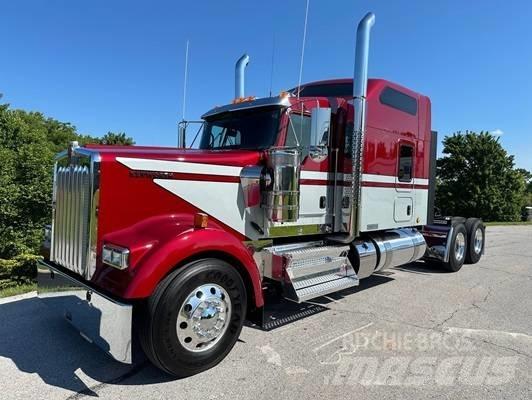 Kenworth W 900 Sattelzugmaschinen