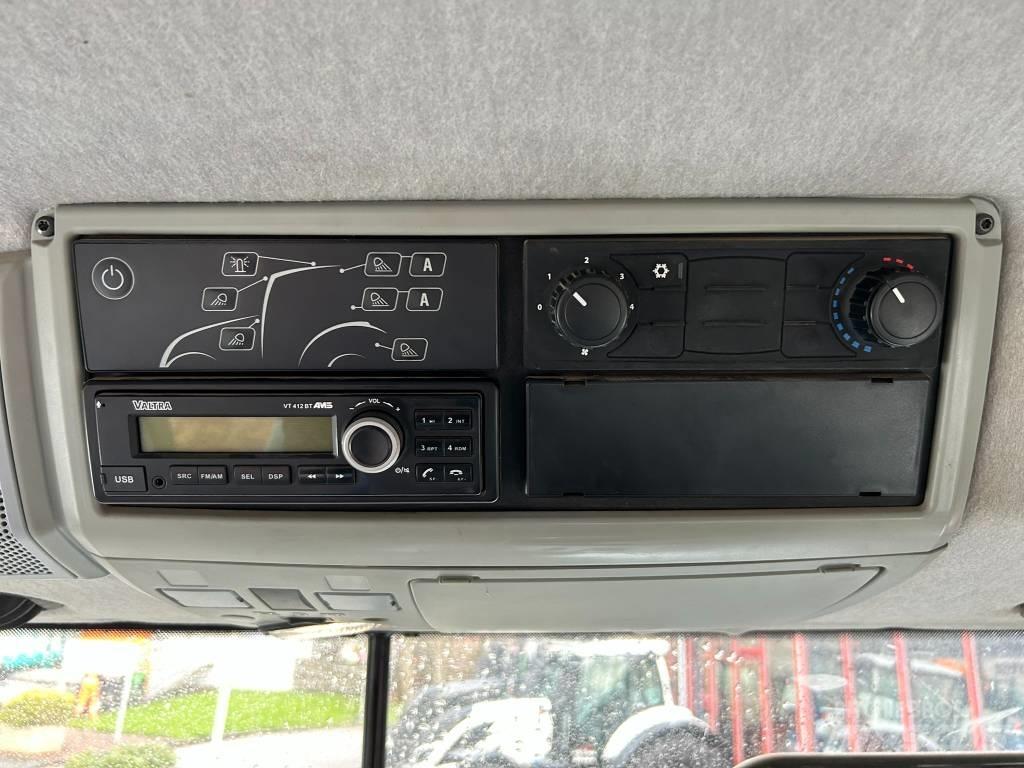 Valtra T154 Active Traktoren