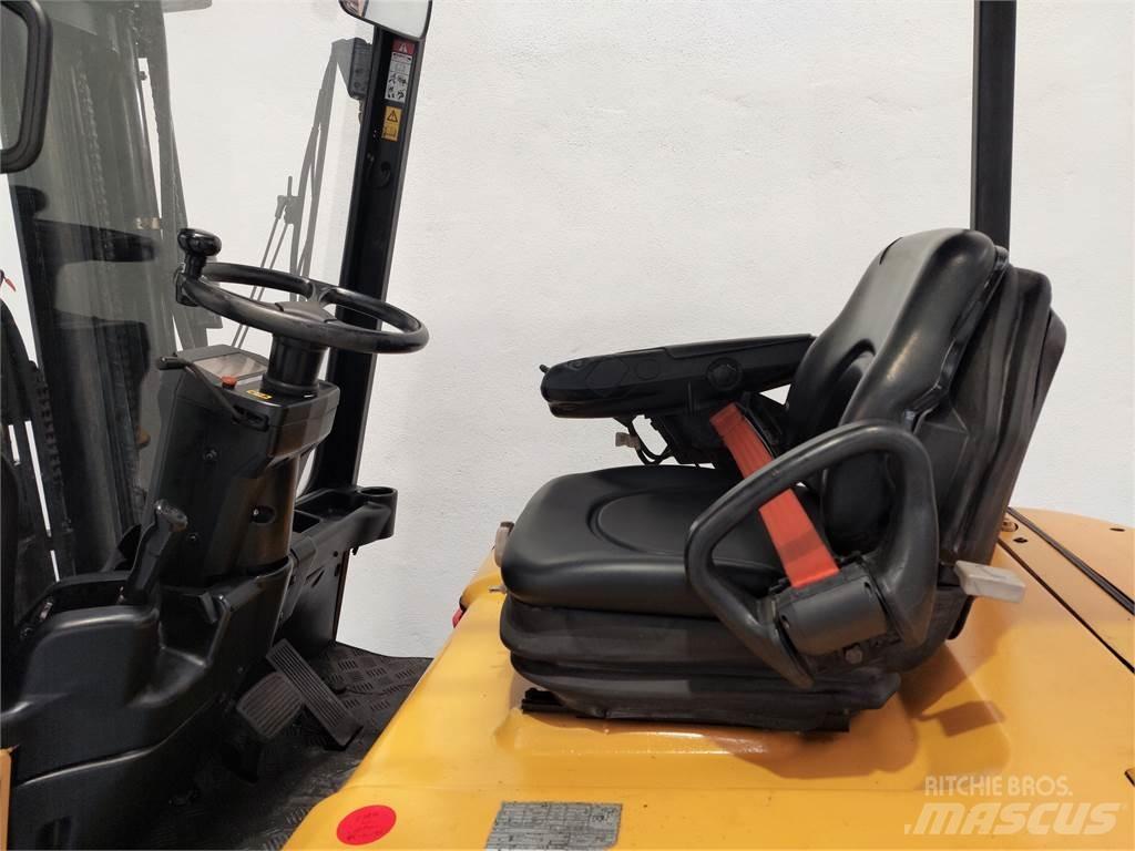 CAT EP25K PAC Elektro Stapler
