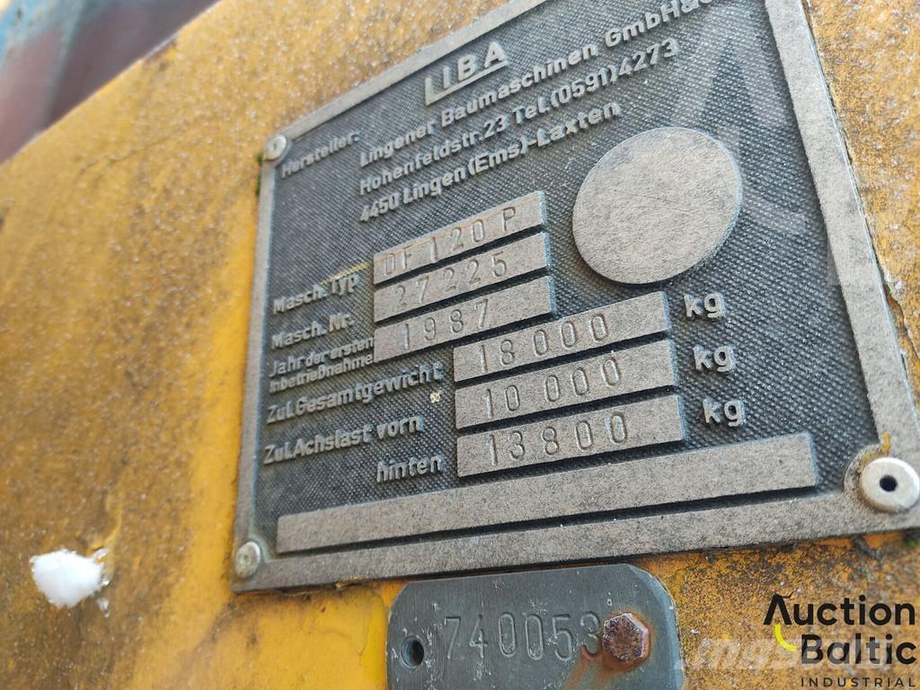 Demag DF 120 P Strassenfertiger