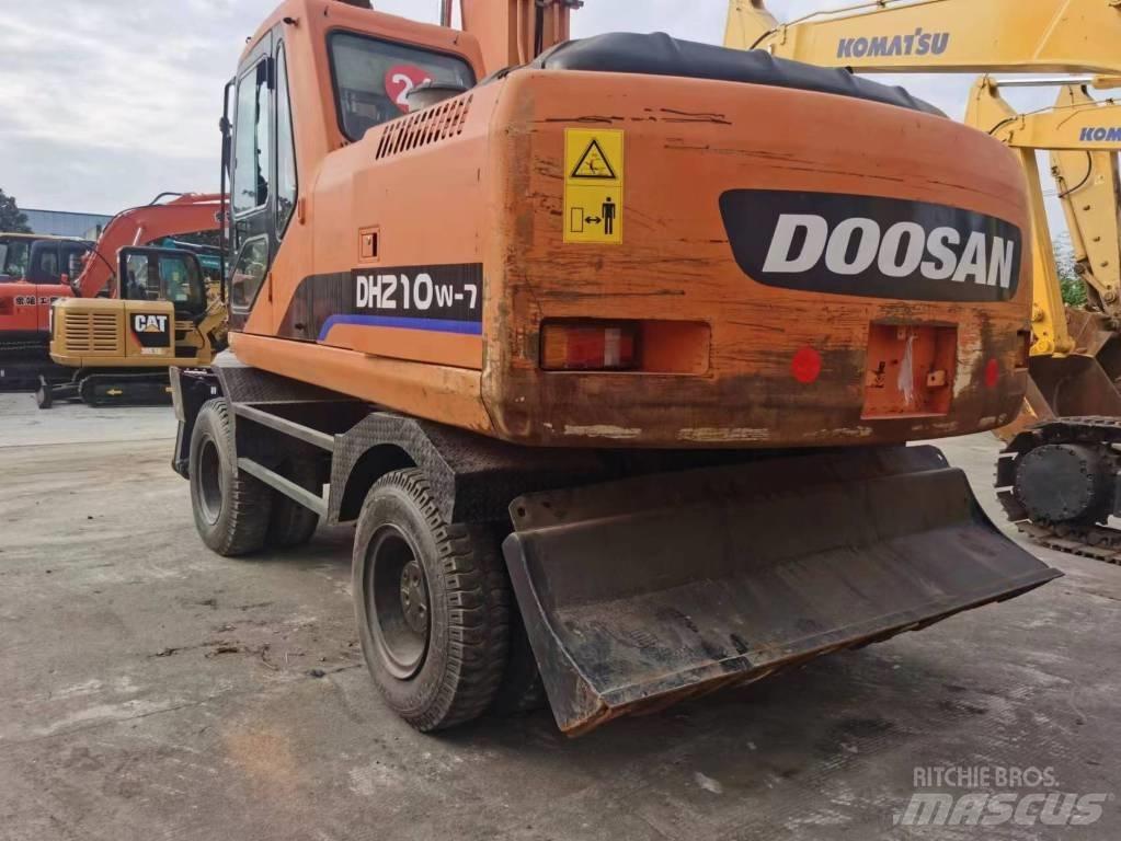 Doosan DH 210 W-7 Mobilbagger