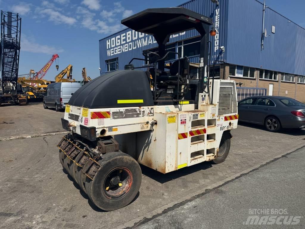 Dynapac CP 142 Gummiradwalzen