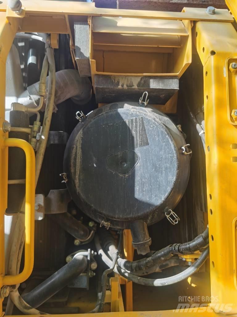 Komatsu PC 460-8 Raupenbagger