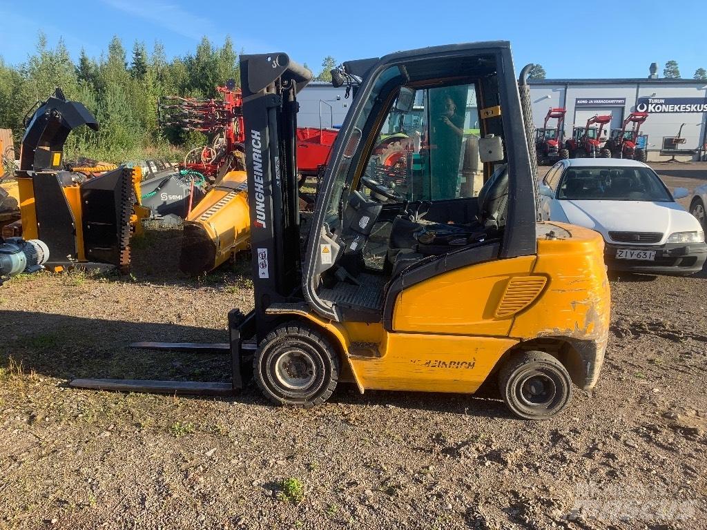 Jungheinrich DFG 320 Diesel Stapler