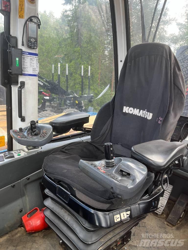 Komatsu 895 Forwarder