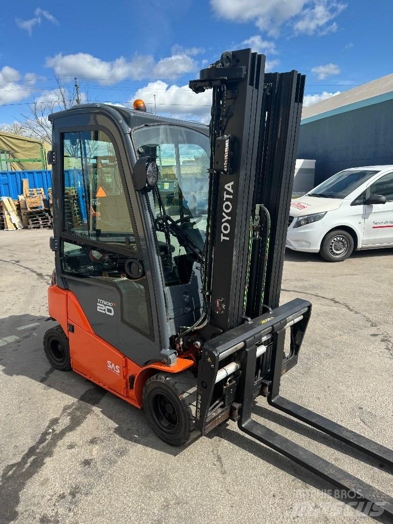 Toyota 8FBMK20T Elektro Stapler
