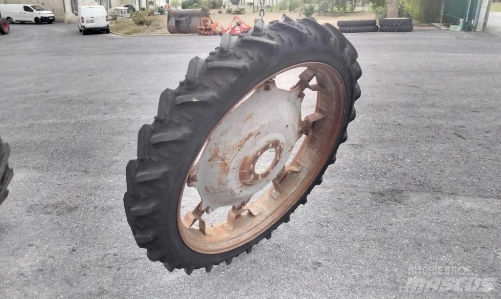 Kleber 8.3R44 Reifen