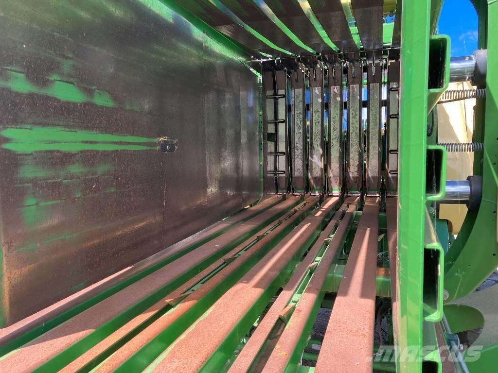 Krone Big Pack 4x4, Quaderpressen