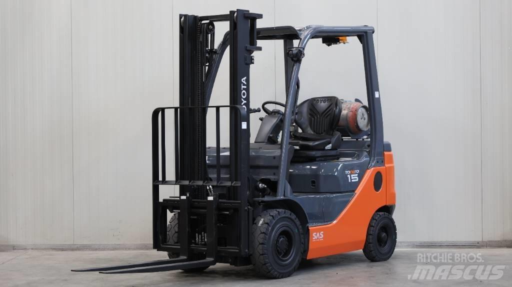 Toyota 8 FGF 15 Gas Stapler