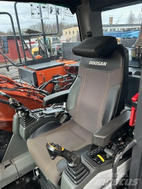 Doosan DX 170 W Mobilbagger