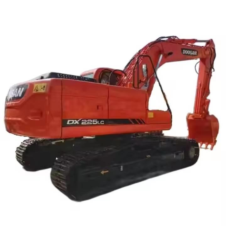 Doosan DX 225 LC Raupenbagger