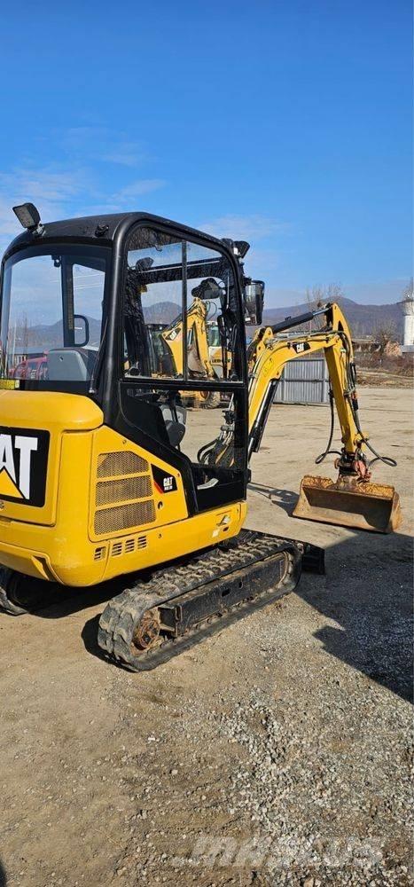 CAT 302.2 D Minibagger < 7t