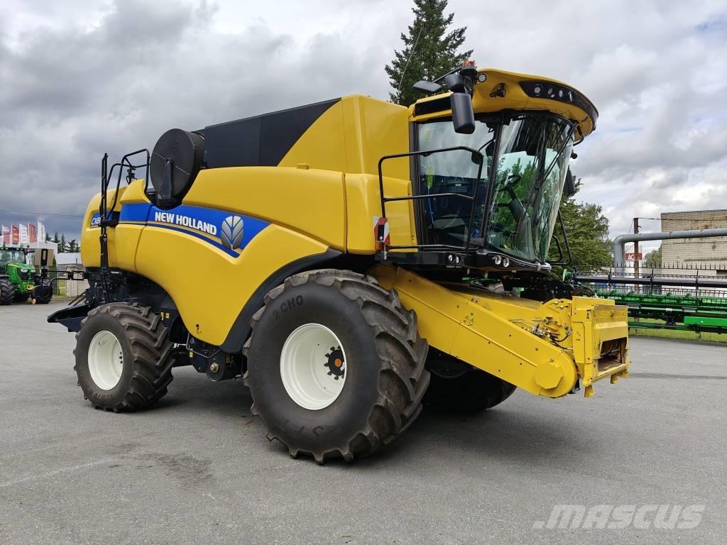 New Holland CX 8.90 Mähdrescher