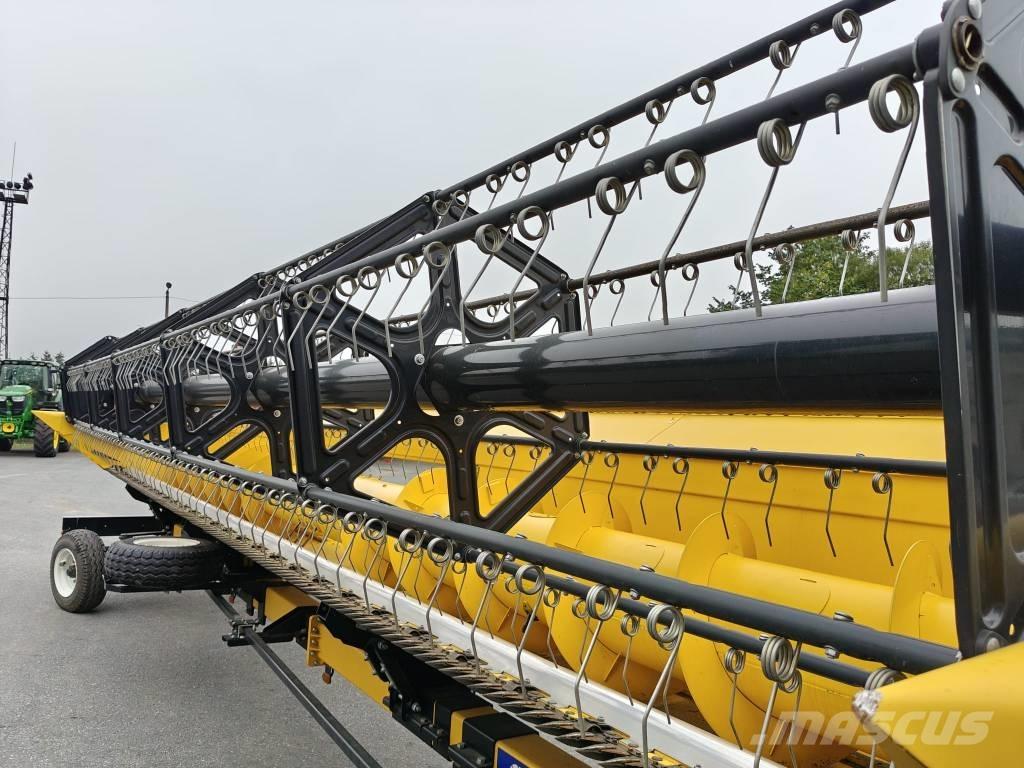 New Holland CX 8.90 Mähdrescher