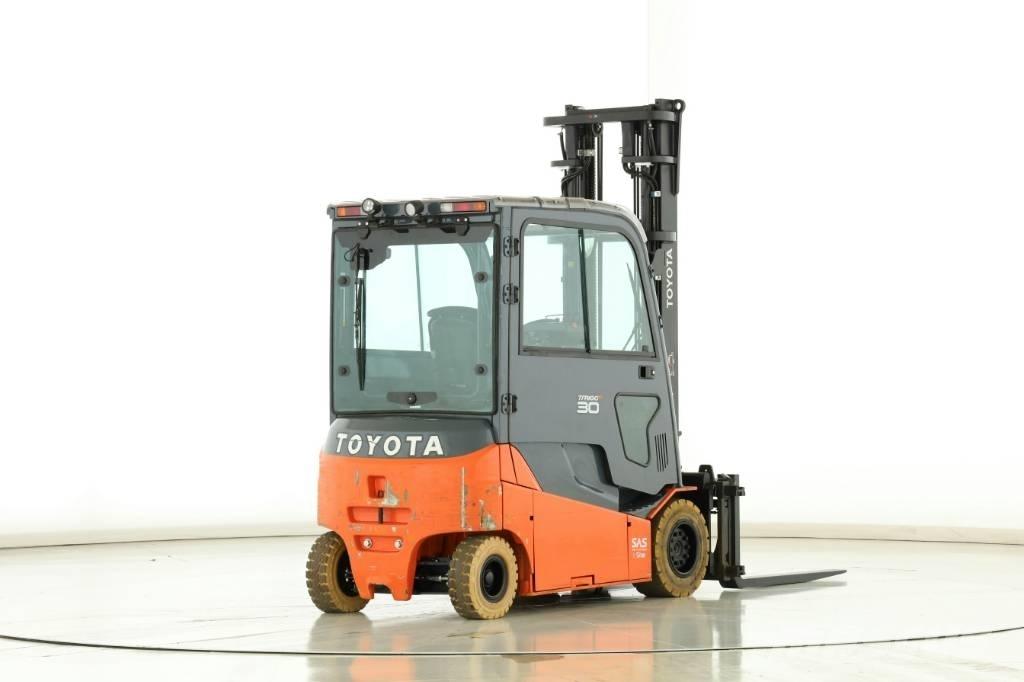Toyota 8 FBMT 30 Elektro Stapler