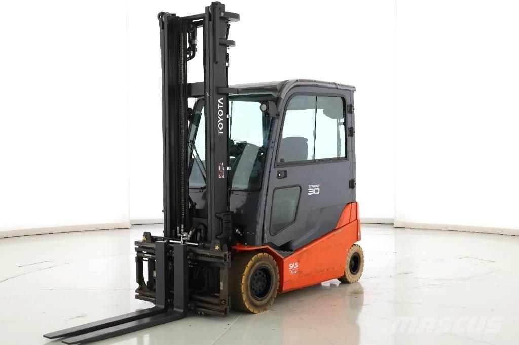 Toyota 8 FBMT 30 Elektro Stapler