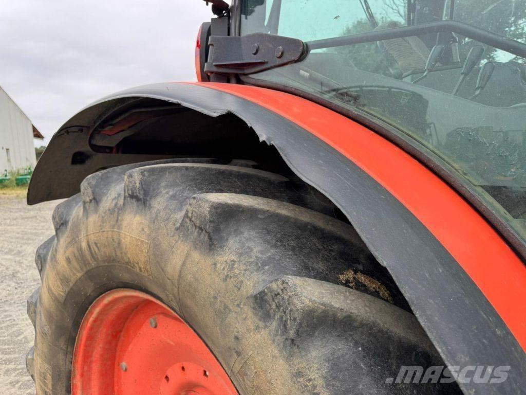 Kubota M 135 GX Traktoren