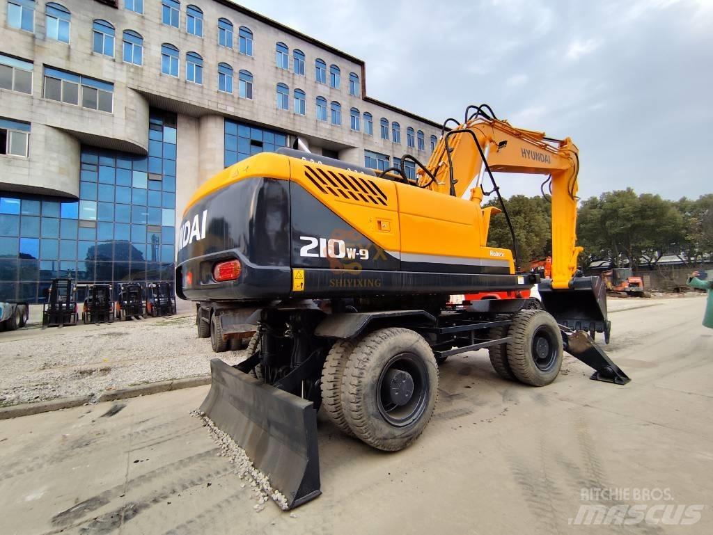 Hyundai 210W-9 Mobilbagger