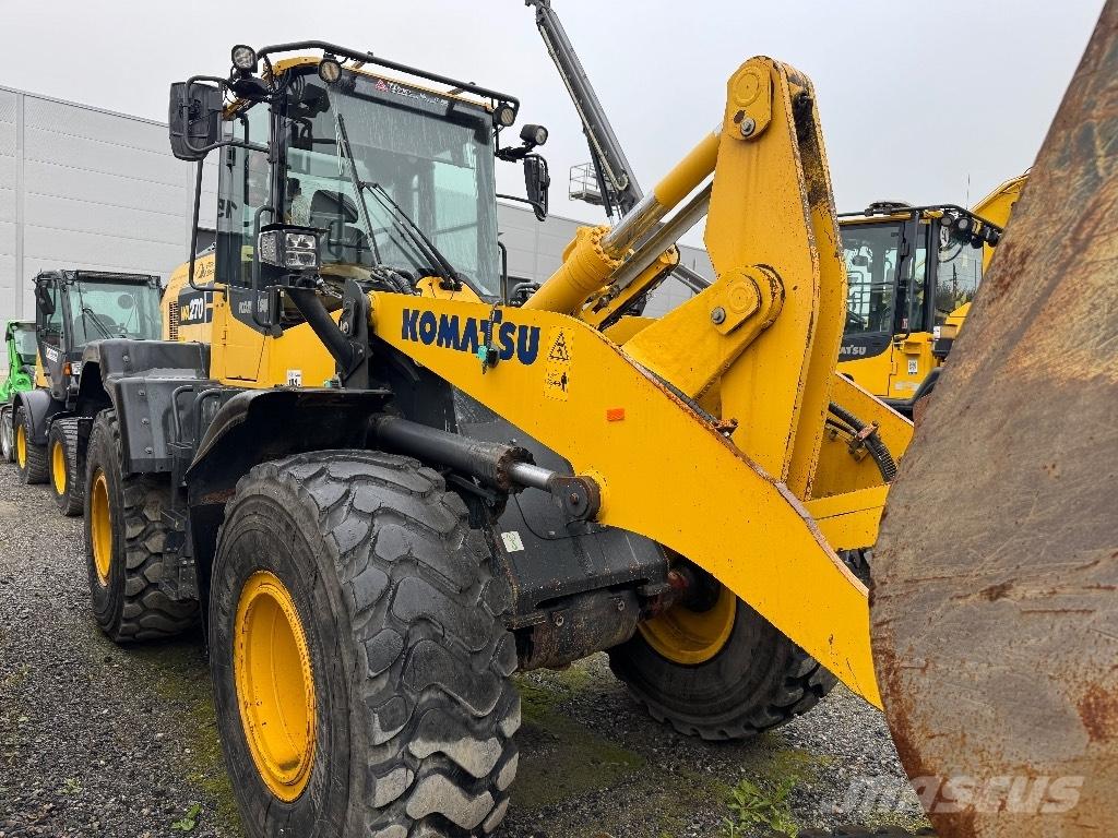 Komatsu WA 270-8 Radlader