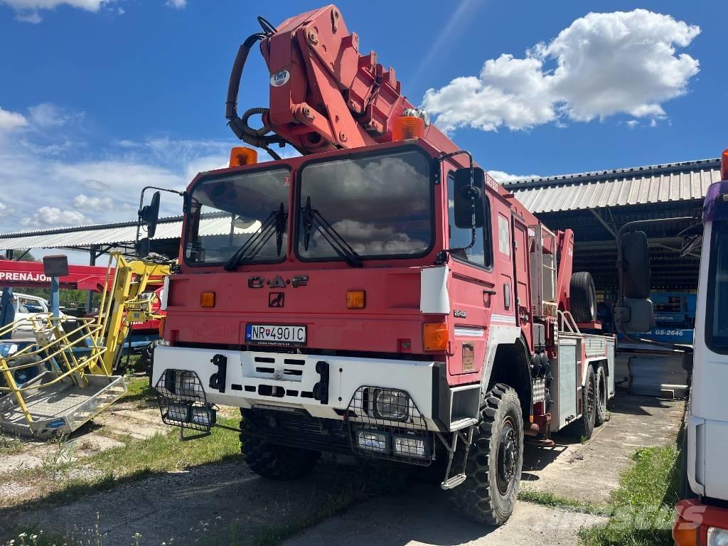 MAN 26.402 Teleskopbühnen