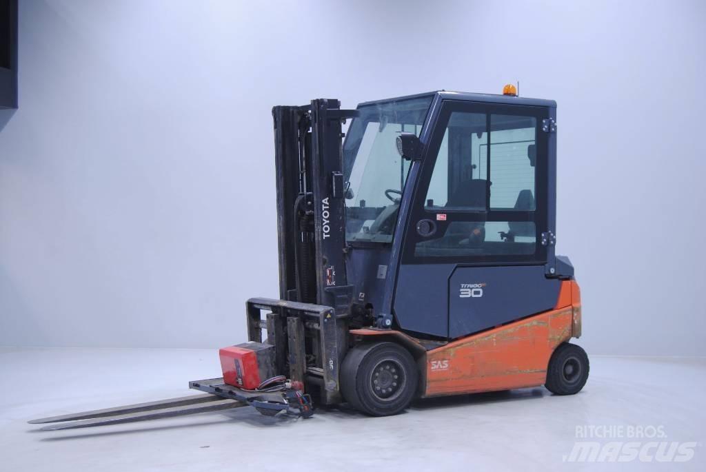 Toyota 8FBMT30 Elektro Stapler