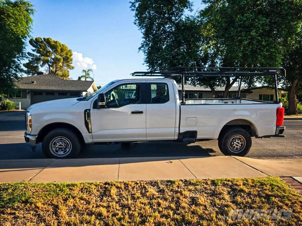 Ford F 250 XL SD Andere Fahrzeuge