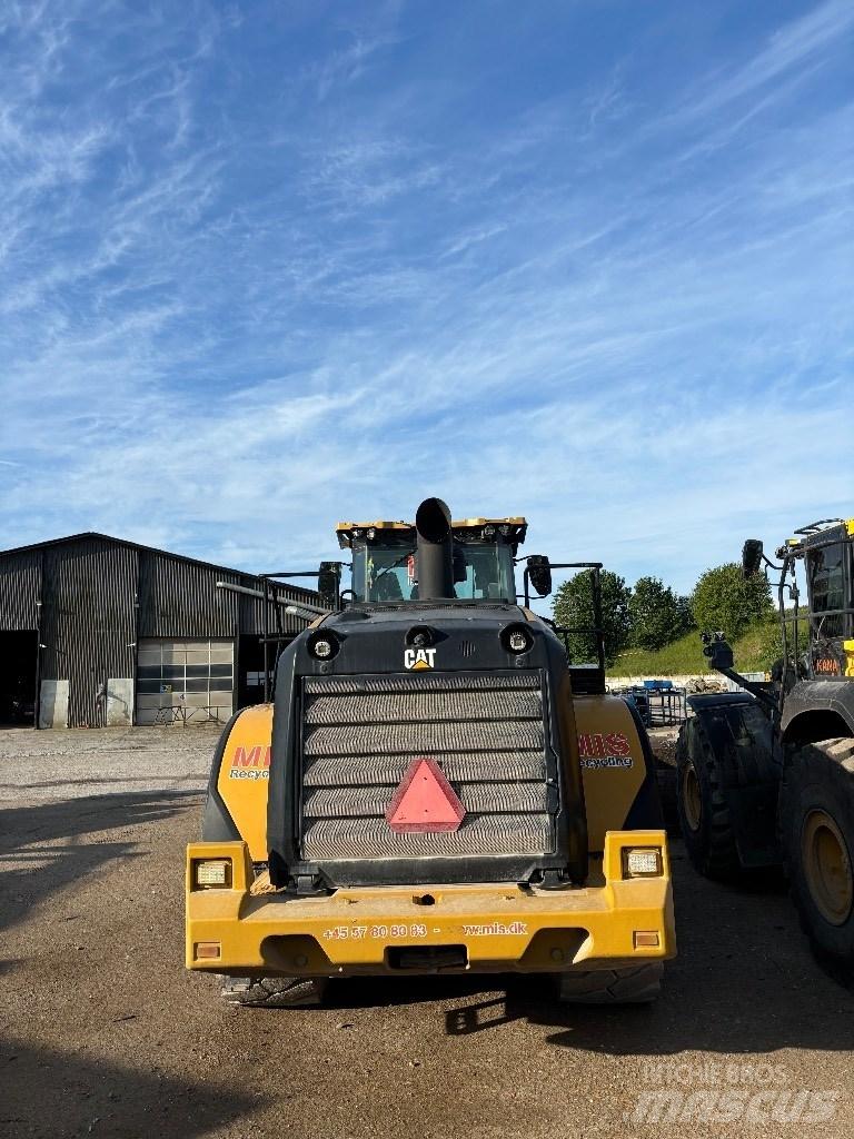 CAT 966m Radlader